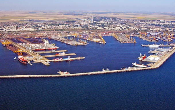 Україна почала експорт зерна через румунський порт