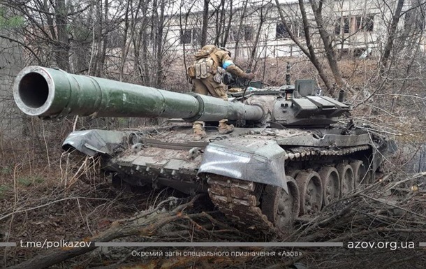 The Azov regiment showed how it was fighting the invaders in Mariupol