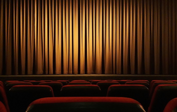 Російським кінотеатрам загрожує закриття