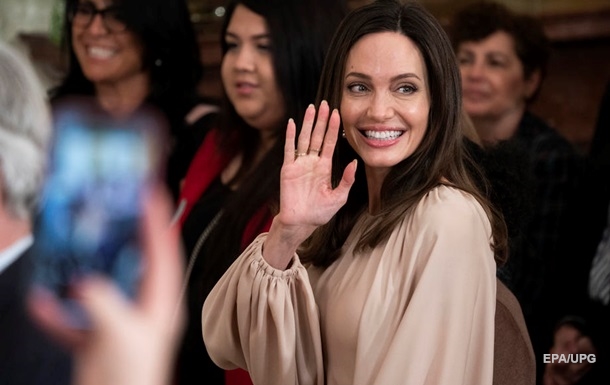 У МЗС відповіли на заяву Росії про Джолі