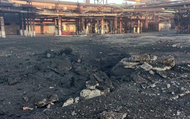 Удар по коксохімічному заводу в Авдіївці: є жертви