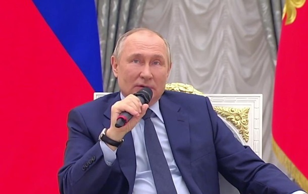 Кремль почав уникати термін `денацифікація`