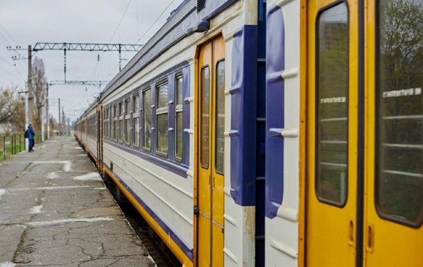 До Києва з Чернігівської області пустять додаткові потяги