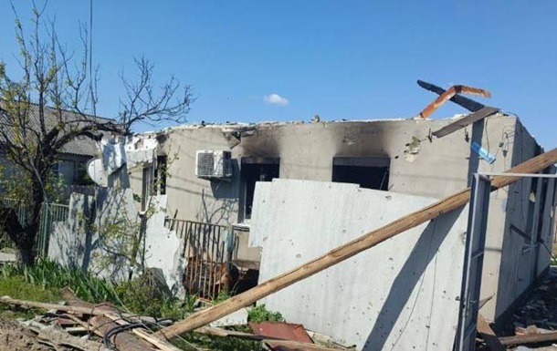 На Луганщине оккупанты обстреляли химзавод, больницу и десятки домов