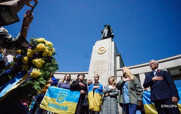 In Berlin, a man was detained for the flag of Ukraine