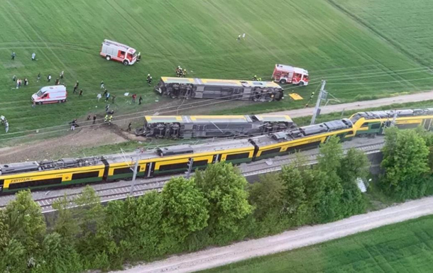 В Австрії пасажирський поїзд зійшов із рейок, загинули люди