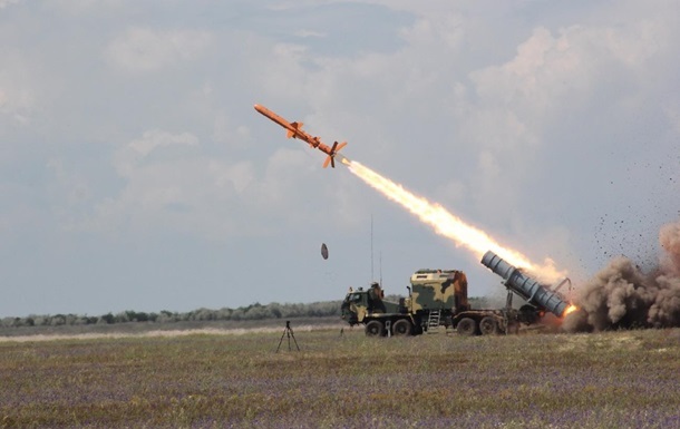 Через війну у світі зріс попит на українську зброю - Арестович