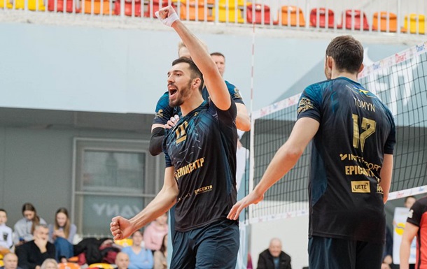Чемпіонат України з волейболу завершено достроково
