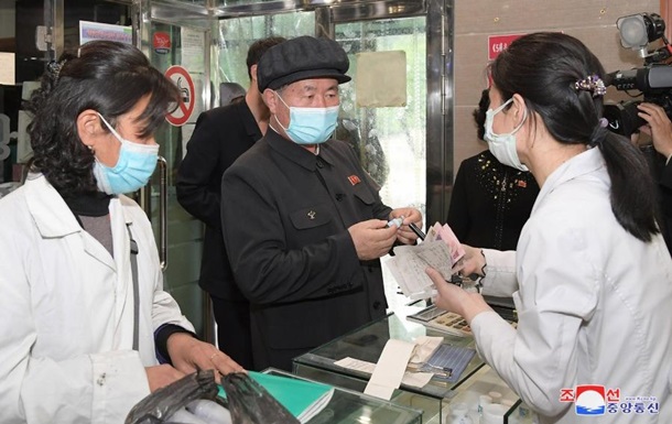 В КНДР выявили более 230 тысяч новых больных  лихорадкой 