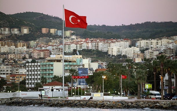Рейтинг іноземних покупців житла у Туреччині очолили росіяни - ЗМІ
