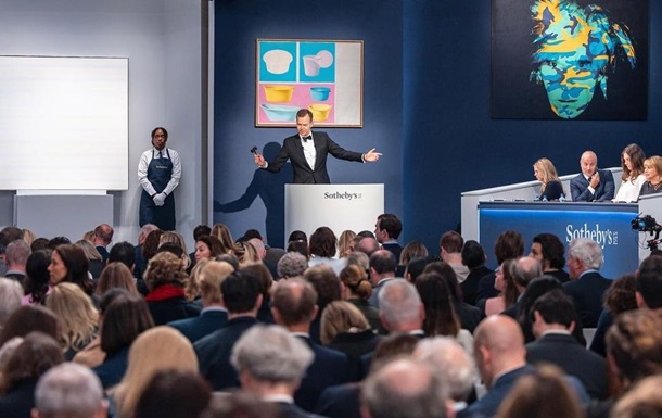 Sotheby's opened a contemporary art auction to raise funds for Ukraine