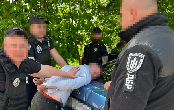 У Кропивницькому депутат  під кайфом  побився із правоохоронцями