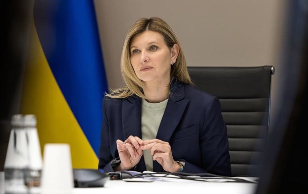 Елена Зеленская восхитила украинцев щемящим постом о вышиванке