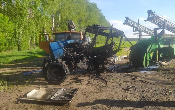 Tractor blown up near Chernihiv, driver killed