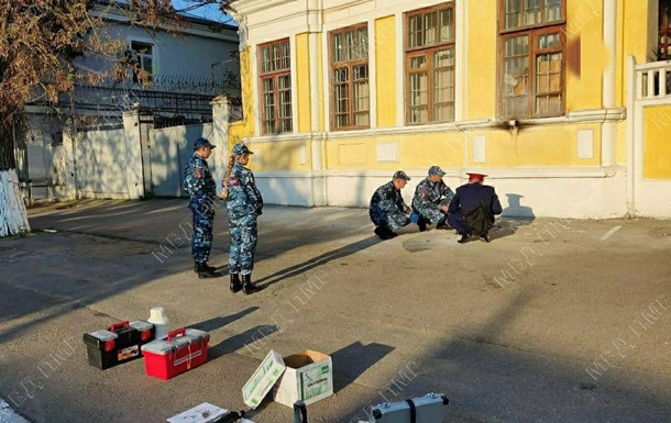 Moldavian security officials are accused of setting fire to the Tiraspol military registration and enlistment office 