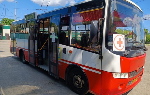 В Сумах автобусы будут курсировать только в часы пик: не хватает горючего