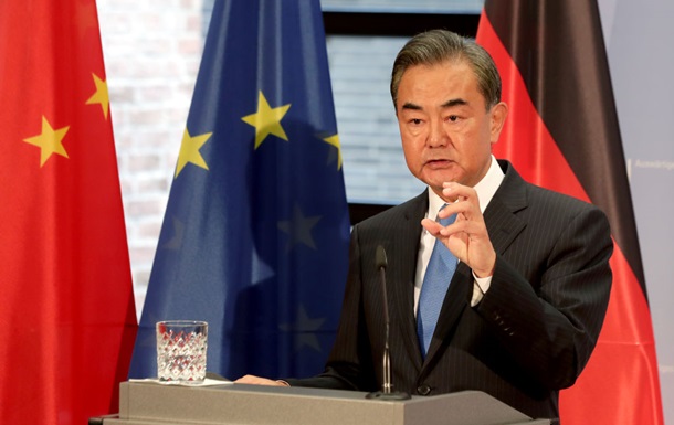 Китай призвал не нагнетать напряженность вокруг ситуации в Украине