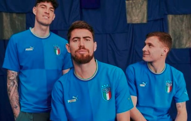 Сборная Италии представила новую форму и сыграет в ней с Аргентиной