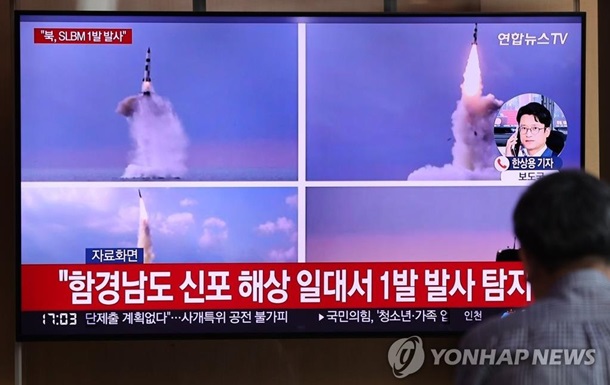 Северная Корея запустила восемь баллистических ракет