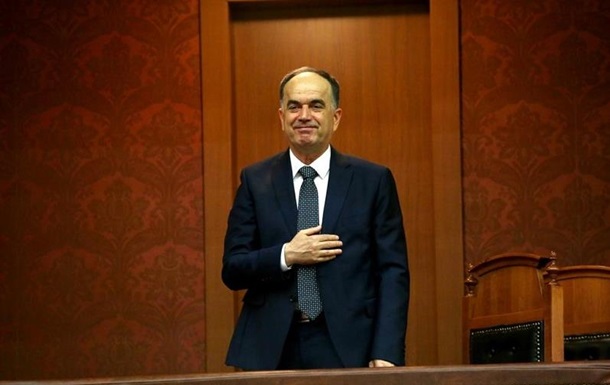 Парламент Албанії обрав президентом колишнього начальника Генштабу