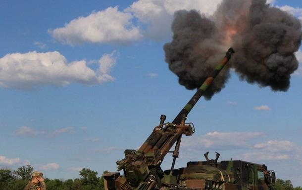 Росіяни накопичують на Луганщині важку зброю: САУ  Малка  перекинули до Сєвєродо
