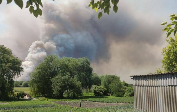 На Харьковщине из-за обстрелов РФ загорелся лес