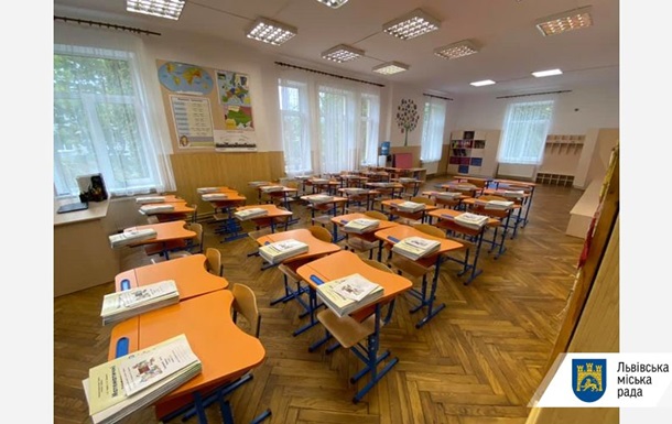 В Херсоне только две школы перешли на учебные программы РФ