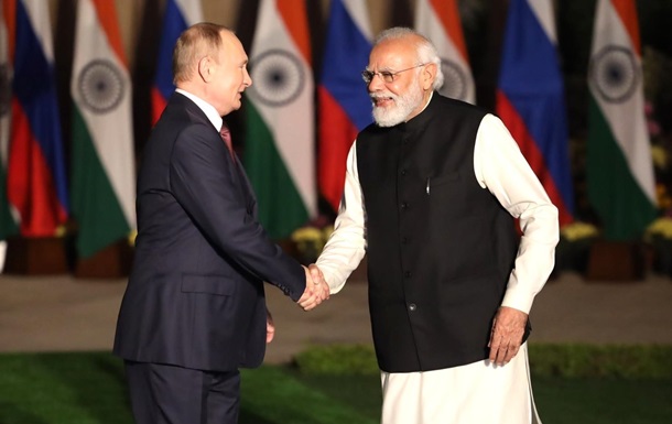 Індія скуповує російську нафту. Чи врятує це РФ