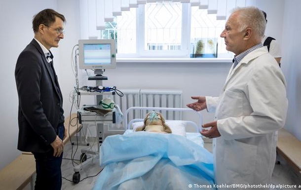 Німецькі медики лікуватимуть в Україні тяжко поранених