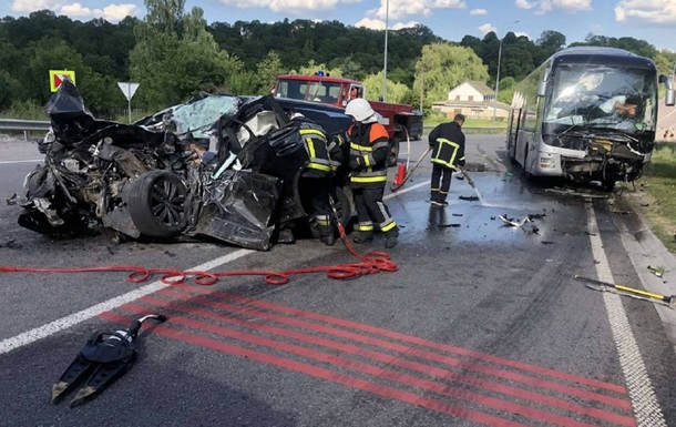 На Вінниччині пасажирський автобус потрапив в аварію