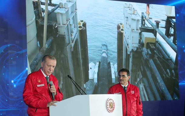 Туреччина розпочала будівництво газопроводу дном Чорного моря