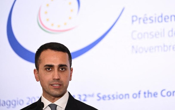 Глава МЗС Італії залишив Рух п яти зірок через Україну 