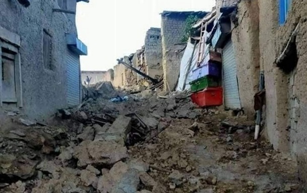 Землетрус в Афганістані забрав майже 1 000 життів