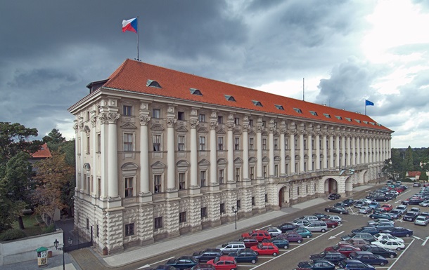 Чехія не видаватиме візи громадянам РФ та Білорусі до березня 2023 року