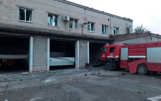 В Донецкой области РФ обстреляла пожарную часть