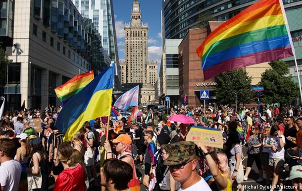 Поляки разом з українцями вийшли на Парад рівності у Варшаві