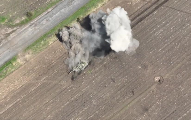 Kholodnoyarsk residents showed how the Russian tank exploded