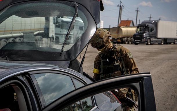 Ввоз  евроблях  вырос перед отменой льгот - нардеп