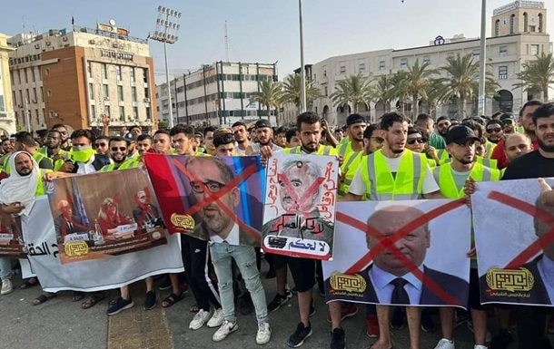 В Ливии проходят массовые антиправительственные протесты