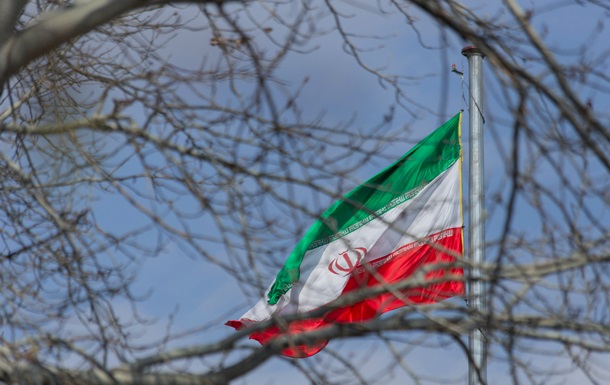 Foreign diplomats arrested in Iran