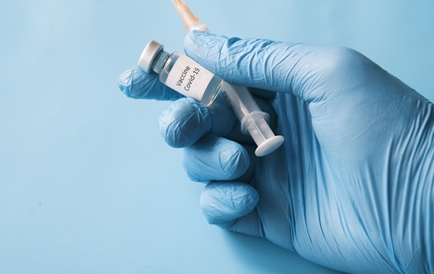 В Украине число обязательных прививок от COVID-19 может вырасти до четырех