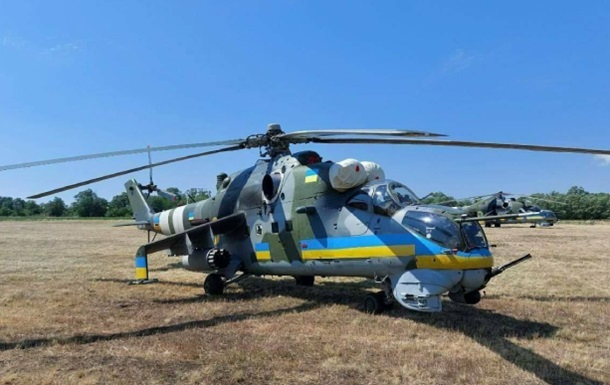 Україна отримала від Чехії ударні гелікоптери Мі-24