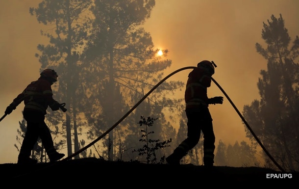 В Португалии бушуют лесные пожары, синоптики предупреждают о рекордной жаре