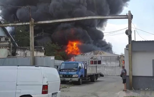 Данілов про вибухи на складах окупантів: Це ми ще не починали