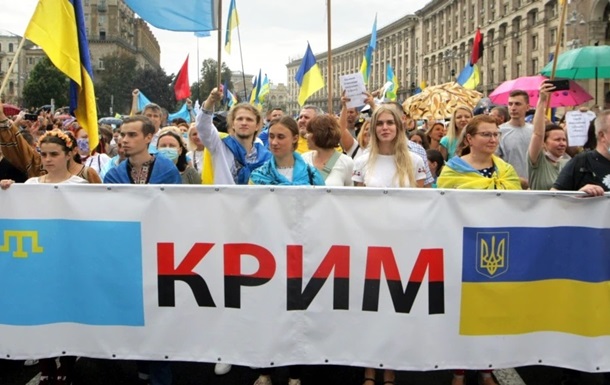 У Криму з явився рух проти російської окупації Жовта стрічка