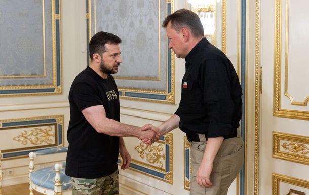 Зеленский встретился с министром обороны Польши