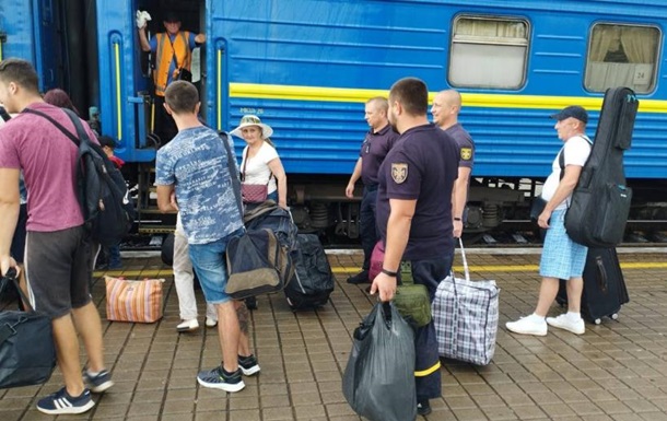 Мешканців Донецької області закликають терміново евакуюватися