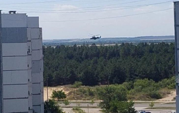 Над Запорожской АЭС российский вертолет сбросил неизвестный предмет - СМИ