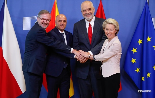Албания и Северная Македония начинают переговоры о вступлении в ЕС