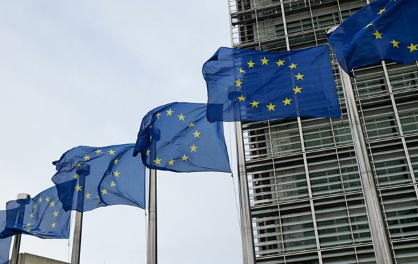 ЕС одобрил седьмой пакет санкций против РФ - СМИ